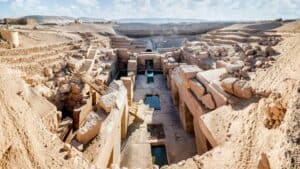 Asyut lies the legendary Temple of Abydos