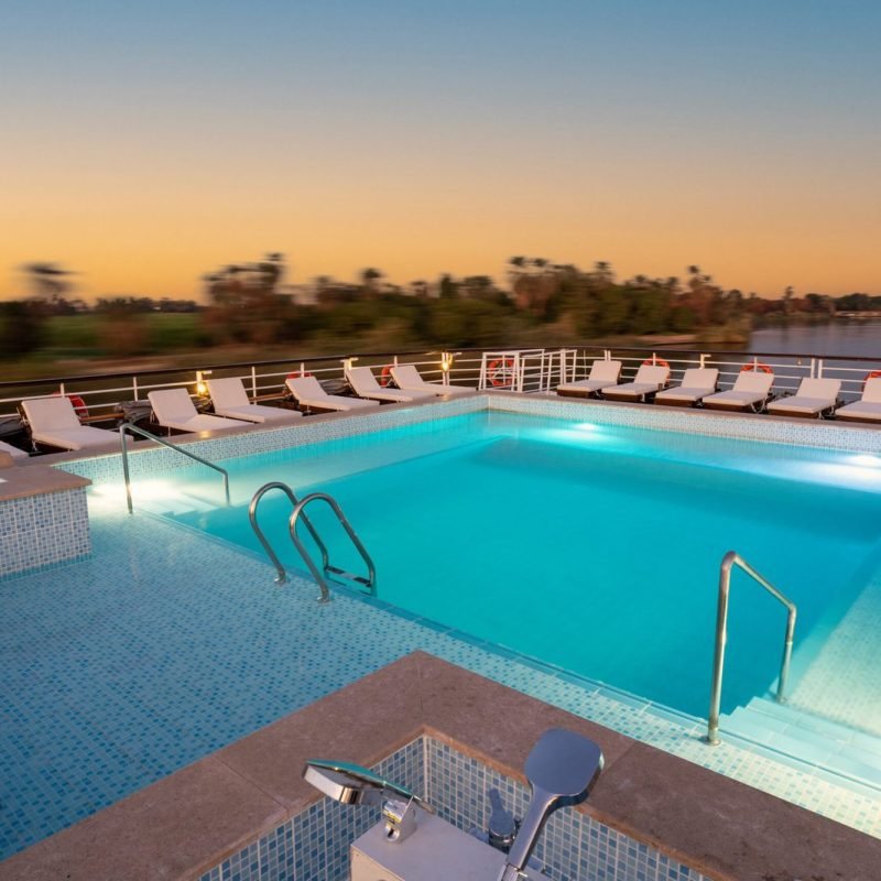 Luxury Swimimg Pool
