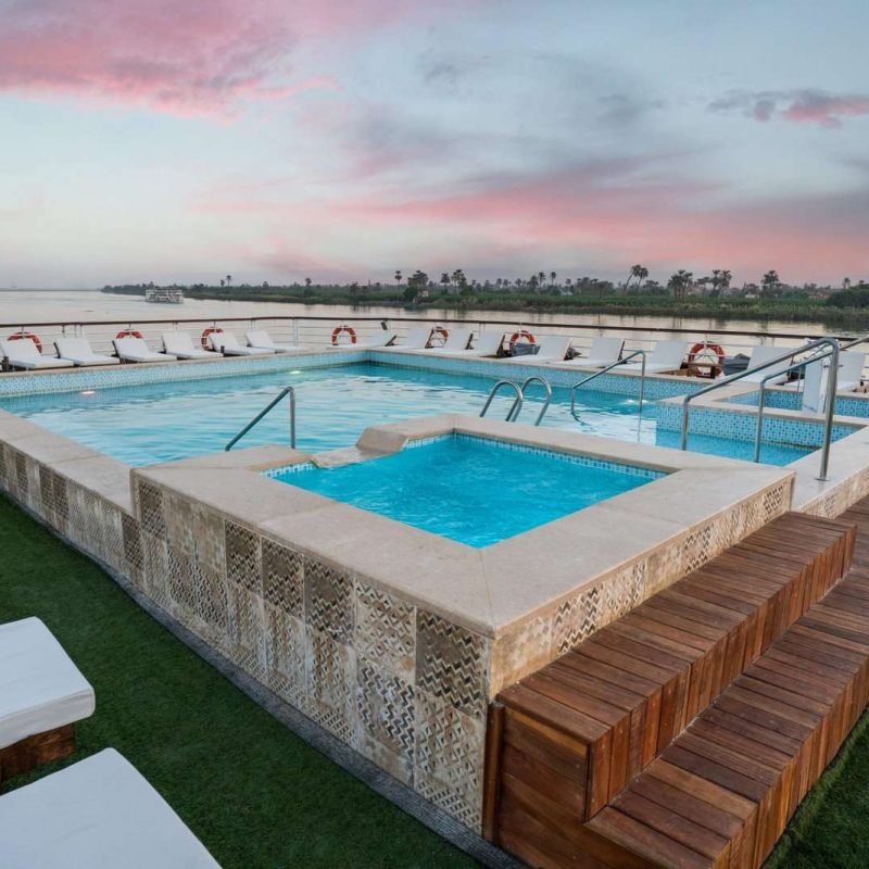 Luxury Swiming Pool